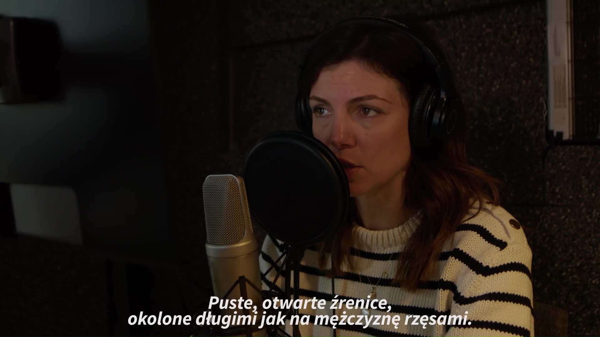 CZERWONE JEZIOROJulia ŁapińskaMarginesy